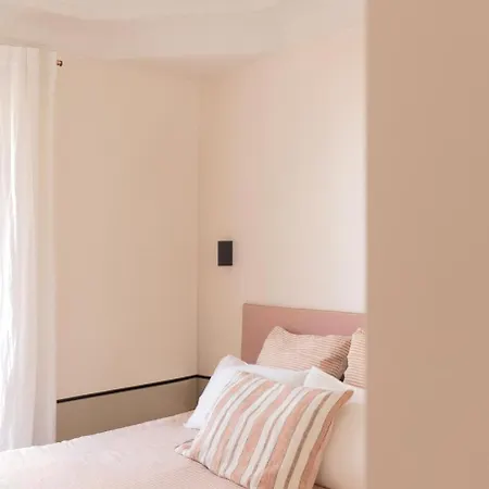 Parisian Luxury At Etienne Pernet *