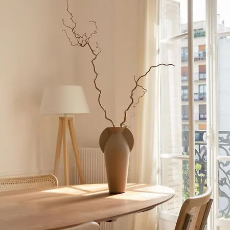 아파트 Parisian Luxury At Etienne Pernet
