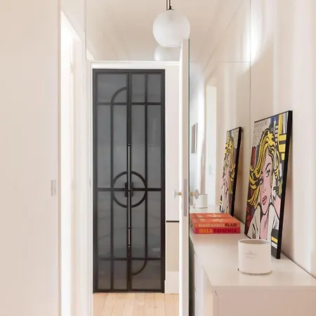 Parisian Luxury At Etienne Pernet 파리